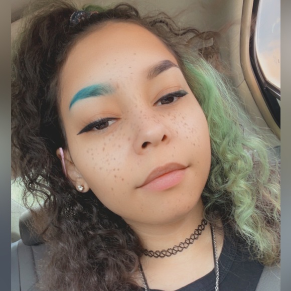 Meet the Posher - Picture 2 of 2